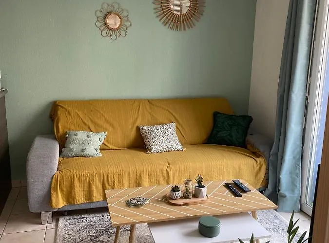 Cosy Equipe 30m2 *