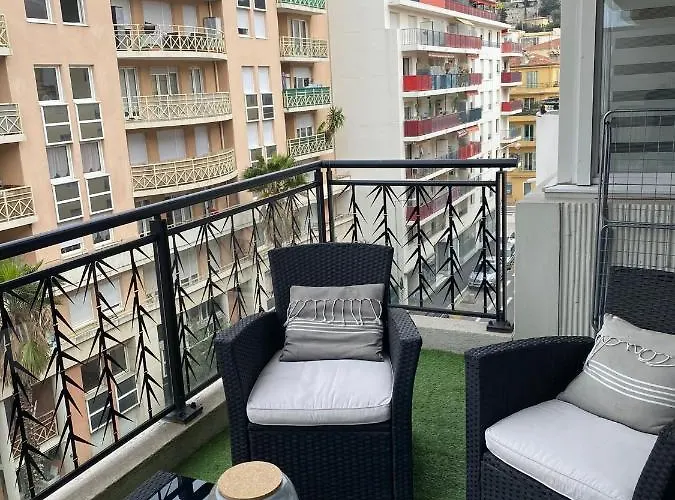 Cosy Equipe 30m2 Apartment *